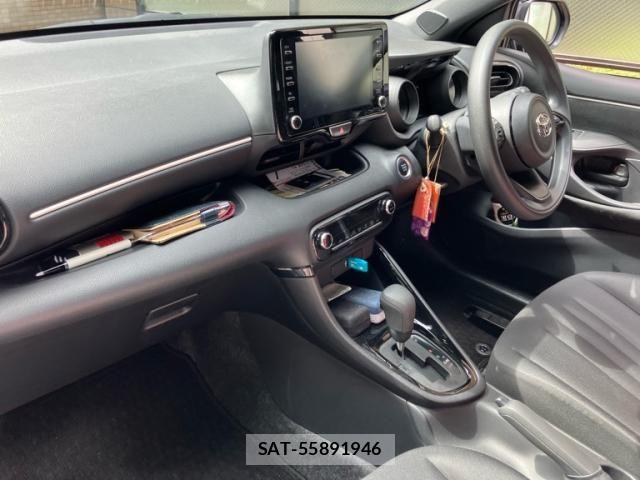 Toyota YARIS 2023-11 8102955-11