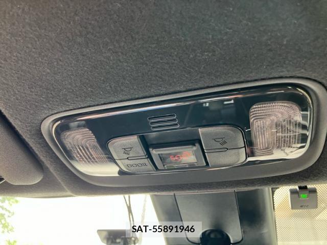 Toyota YARIS 2023-11 8102955-16