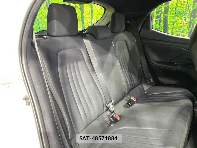 Toyota YARIS 2020-07 8133172-8