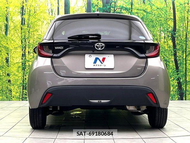 Toyota YARIS 2020-07 8133171-14