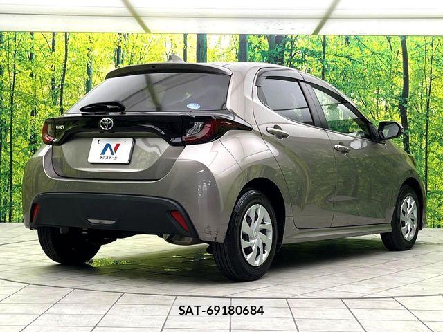 Toyota YARIS 2020-07 8133171-16