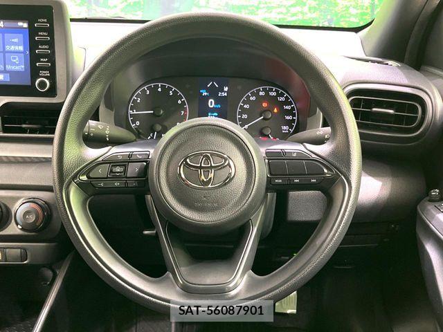 Toyota YARIS 2023-07 8147084-11