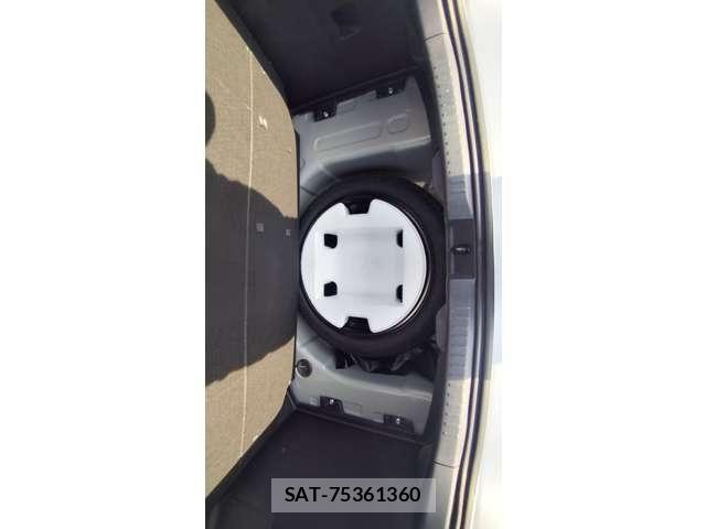 Toyota YARIS 2021-04 8159594-15