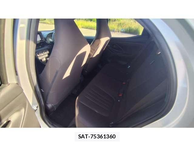 Toyota YARIS 2021-04 8159594-19