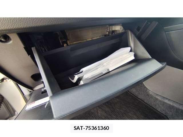 Toyota YARIS 2021-04 8159594-21