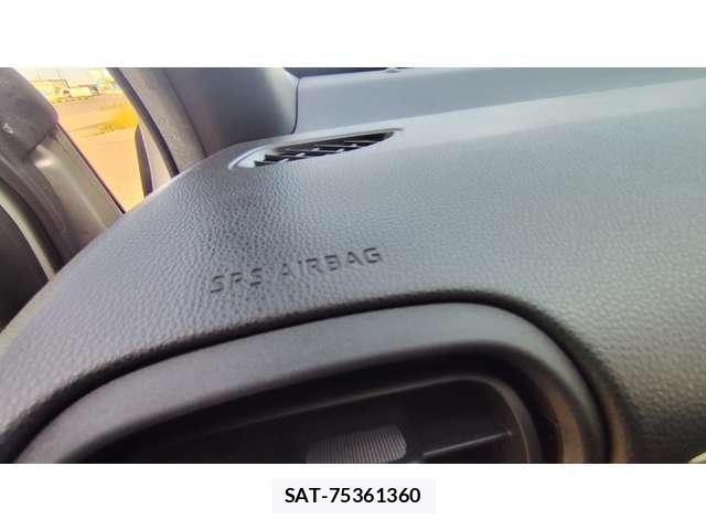 Toyota YARIS 2021-04 8159594-23