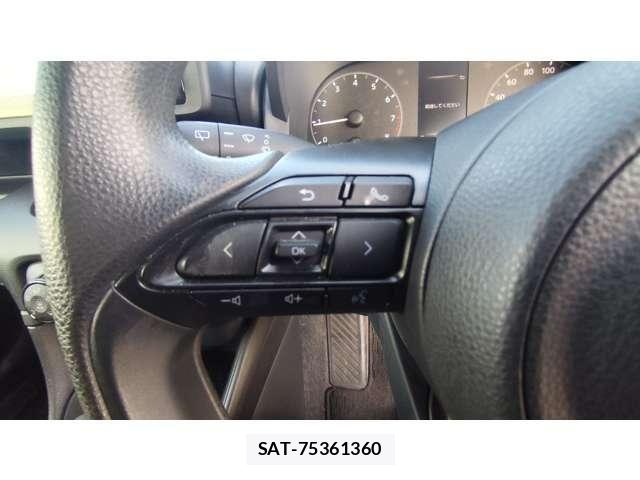 Toyota YARIS 2021-04 8159594-26