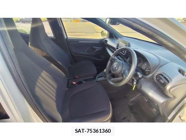 Toyota YARIS 2021-04 8159594-7