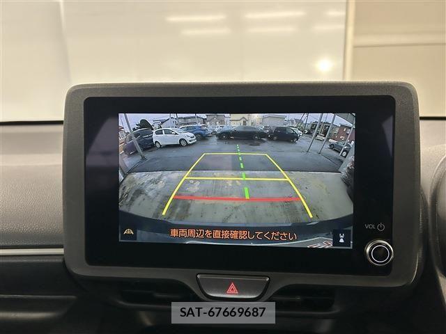 Toyota YARIS 2024-08 8159588-17
