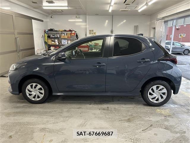 Toyota YARIS 2024-08 8159588-7