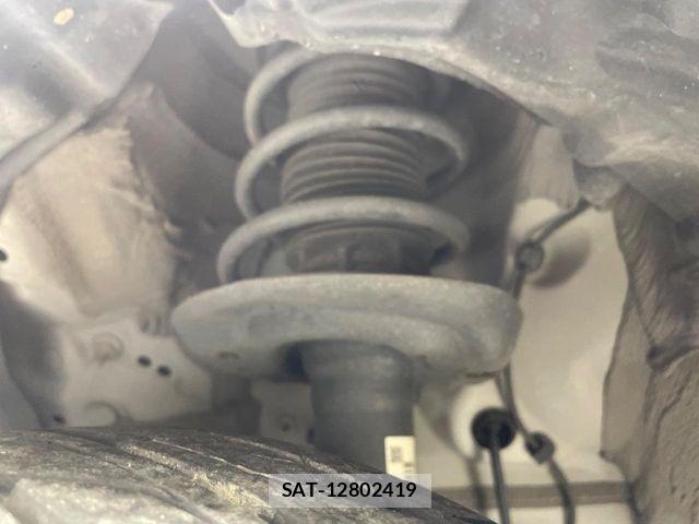 Toyota YARIS 2020-09 8159587-19