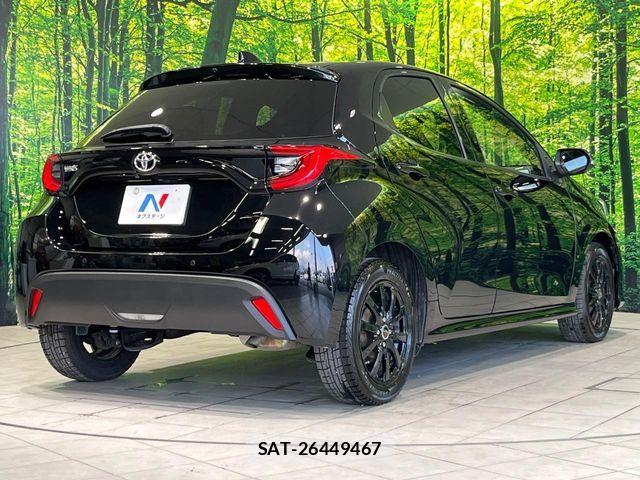 Toyota YARIS 2020-12 8211177-16