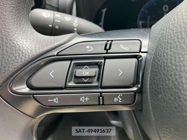 Toyota YARIS 2026-04 8211173-12