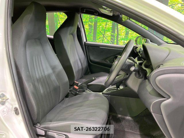 Toyota YARIS 2023-05 8211175-7