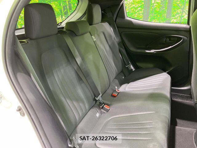 Toyota YARIS 2023-05 8211175-8