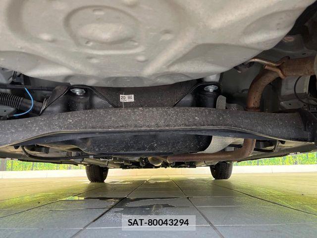 Toyota YARIS 2023-07 8211178-19