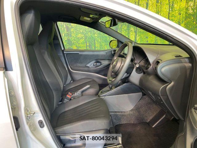 Toyota YARIS 2023-07 8211178-7