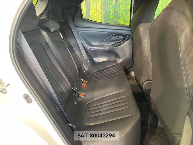 Toyota YARIS 2023-07 8211178-8