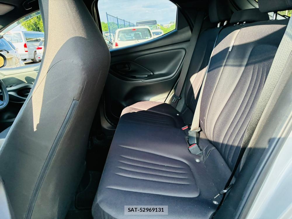 Toyota YARIS 2021-07 8144181-9