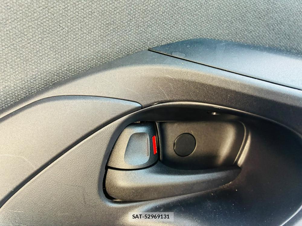 Toyota YARIS 2021-07 8144181-22
