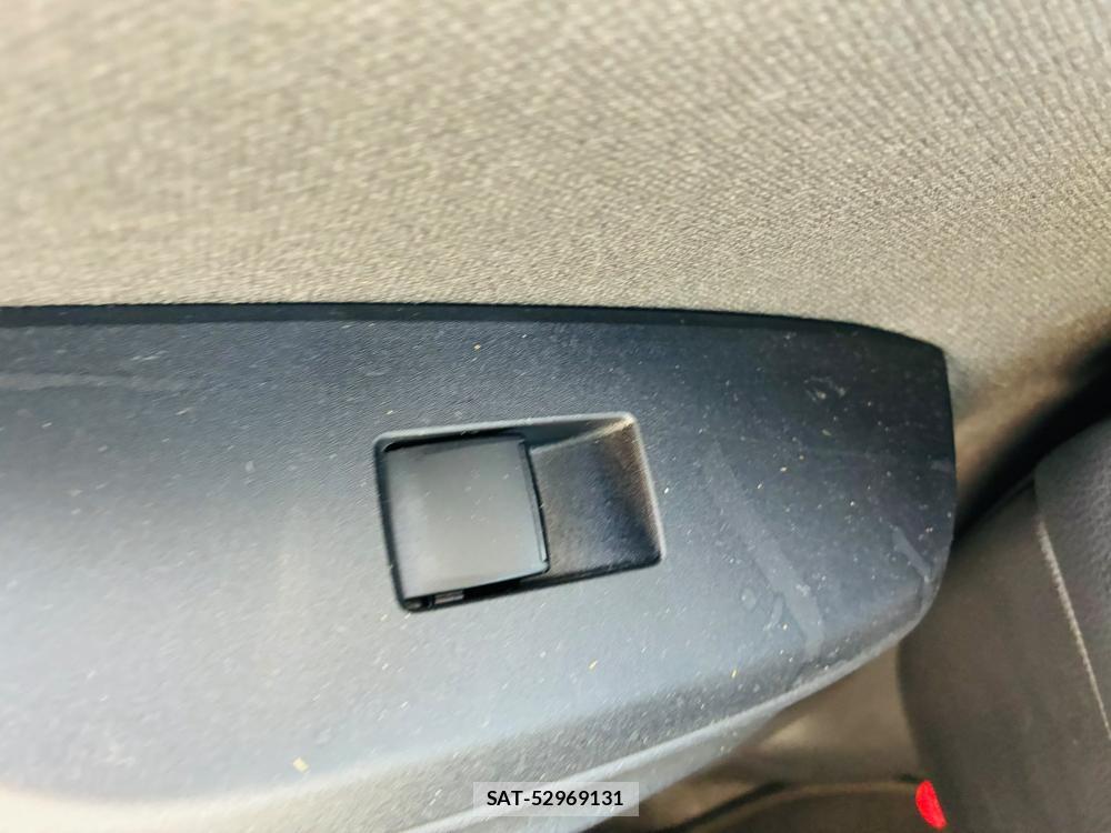 Toyota YARIS 2021-07 8144181-23