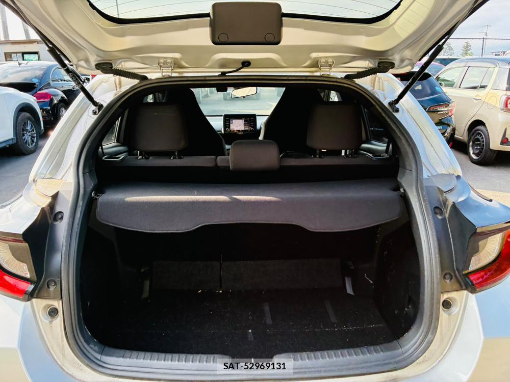 Toyota YARIS 2021-07 8144181-25