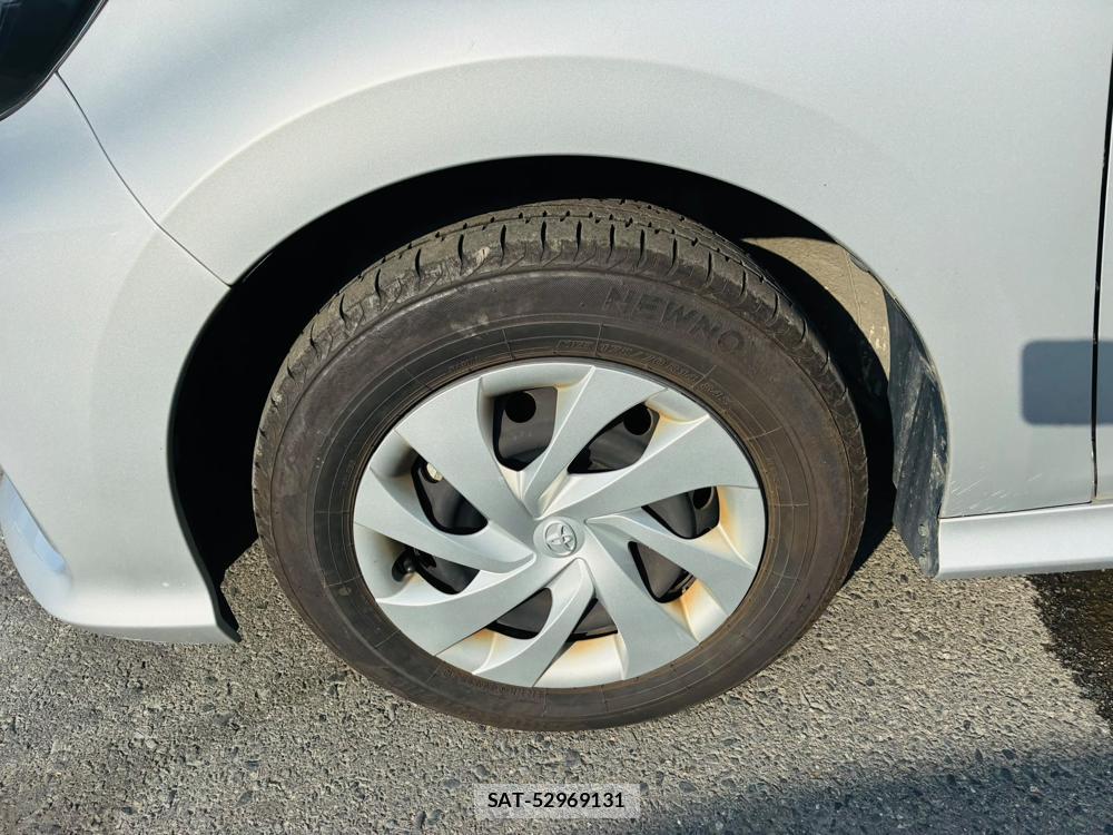 Toyota YARIS 2021-07 8144181-29