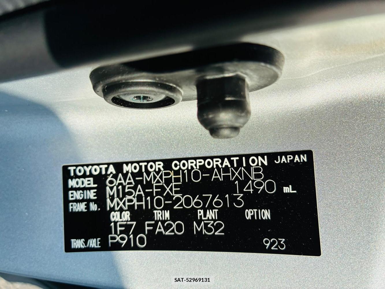 Toyota YARIS 2021-07 8144181-39