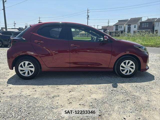 Toyota YARIS 2020-09 8211180-14
