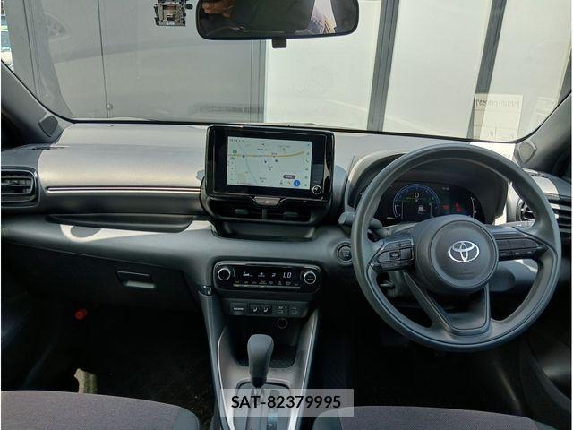 Toyota YARIS 2024-09 8211176-10