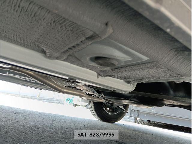 Toyota YARIS 2024-09 8211176-26
