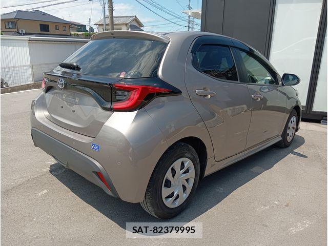 Toyota YARIS 2024-09 8211176-4