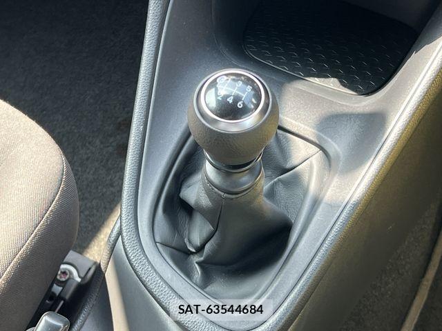 Toyota YARIS 2021-12 8211174-26
