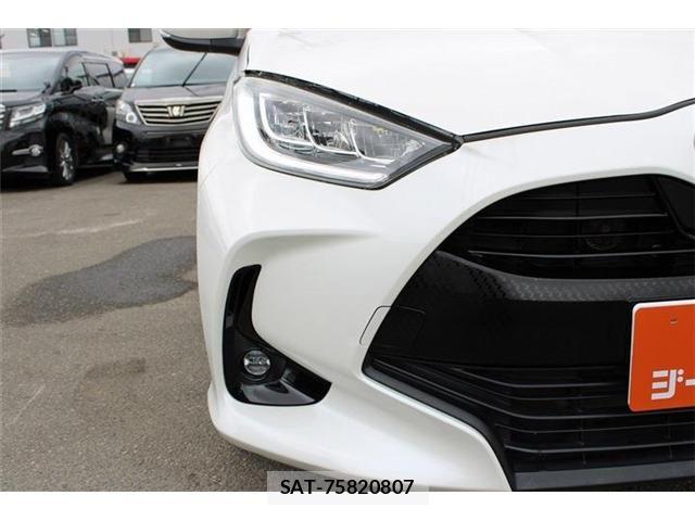 Toyota YARIS 2020-07 8232553-17