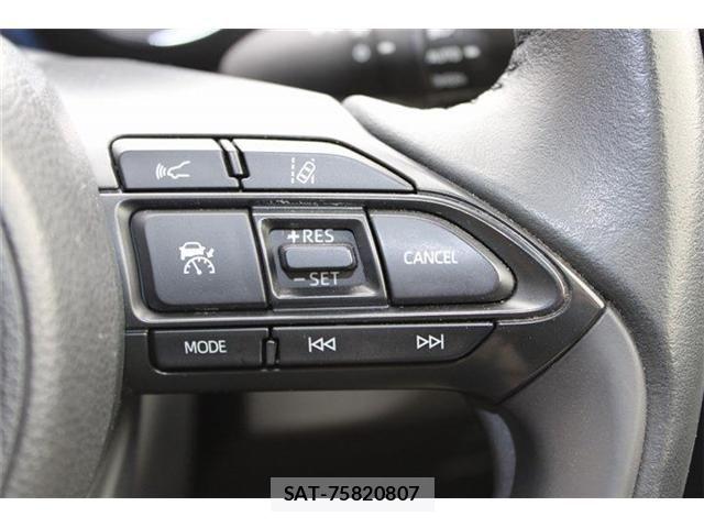 Toyota YARIS 2020-07 8232553-23