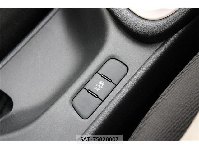 Toyota YARIS 2020-07 8232553-27