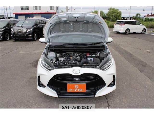 Toyota YARIS 2020-07 8232553-6
