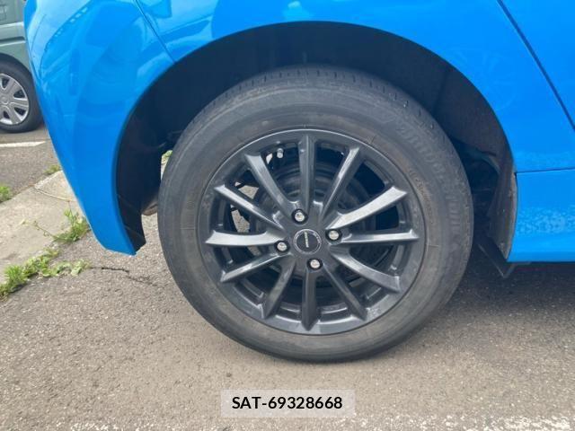Toyota YARIS 2021-11 8232552-6