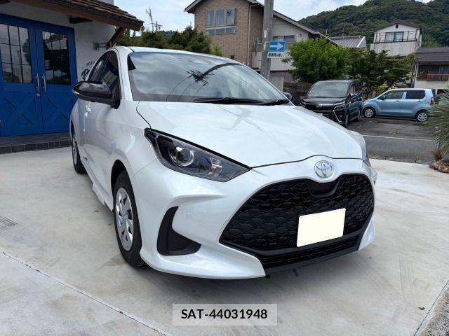 Toyota YARIS 2026-07 8232551-1