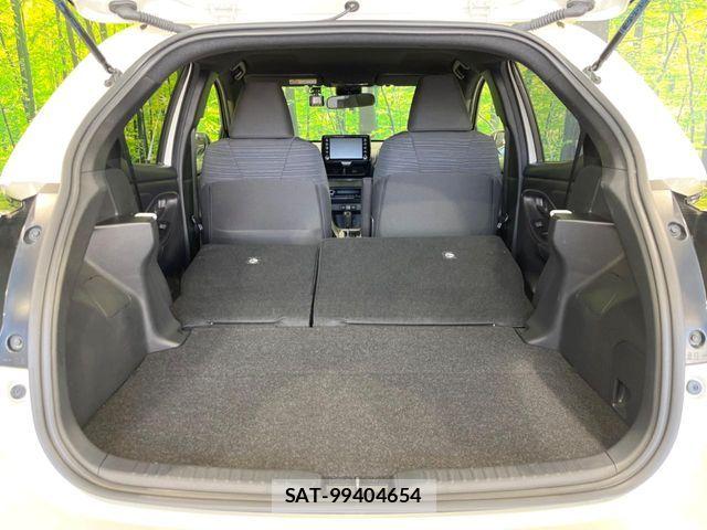 Toyota YARIS 2021-08 8247267-9