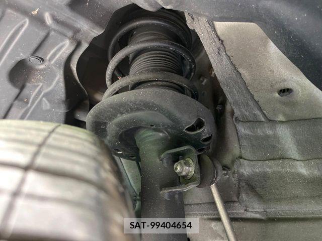 Toyota YARIS 2021-08 8247267-19