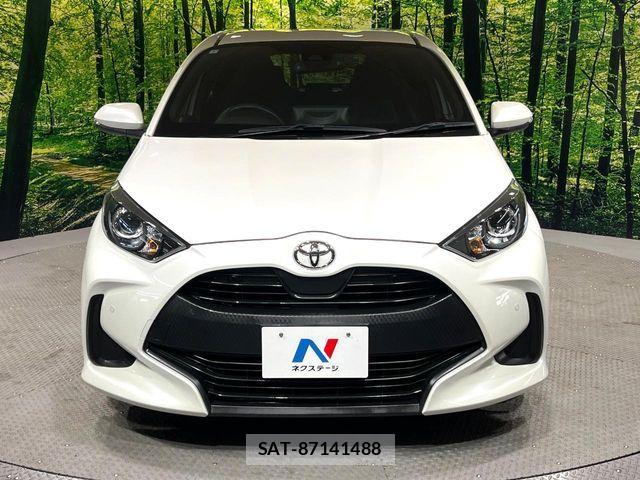 Toyota YARIS 2021-07 8247273-13