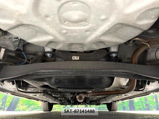 Toyota YARIS 2021-07 8247273-18