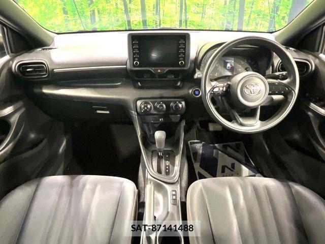 Toyota YARIS 2021-07 8247273-1