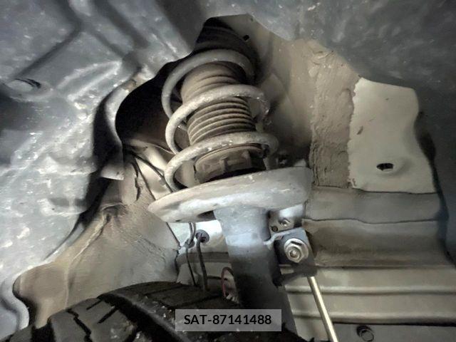 Toyota YARIS 2021-07 8247273-19