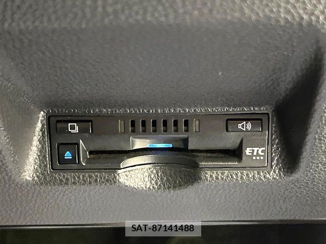 Toyota YARIS 2021-07 8247273-4