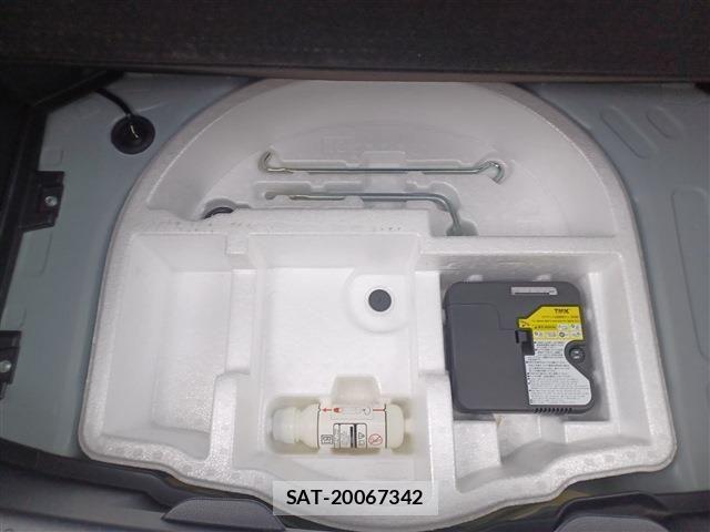 Toyota YARIS 2021-07 8247275-14