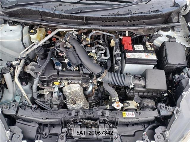 Toyota YARIS 2021-07 8247275-17