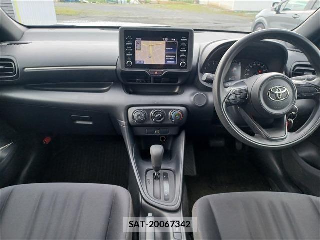 Toyota YARIS 2021-07 8247275-1
