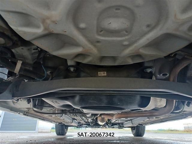 Toyota YARIS 2021-07 8247275-19